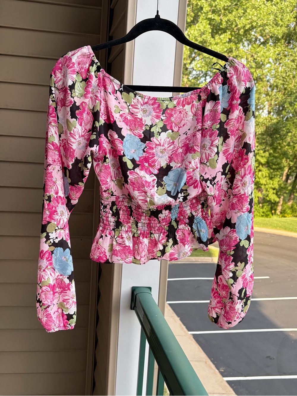 🆕🌺WAYF Floral Smocked Peplum Blouse XS Pink Blue Black Romantic Cottagecore Top - Picture 4 of 15